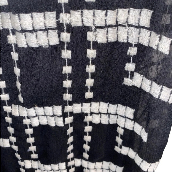 Anthropologie brand tiny , Embroiderd black and off white Chaparral Tank - Picture 10 of 11